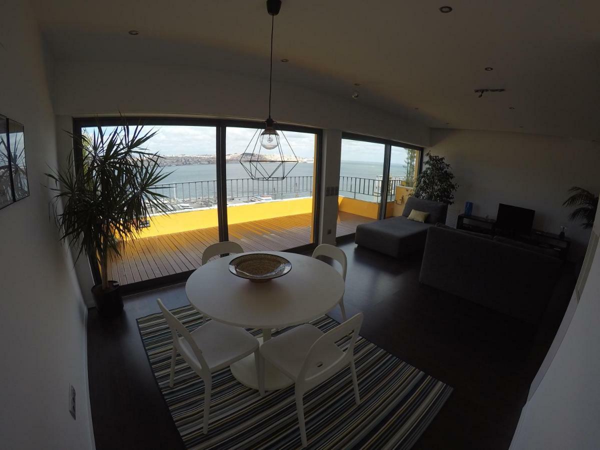 Апартаменты Penthouse Bellevue Алмада Экстерьер фото